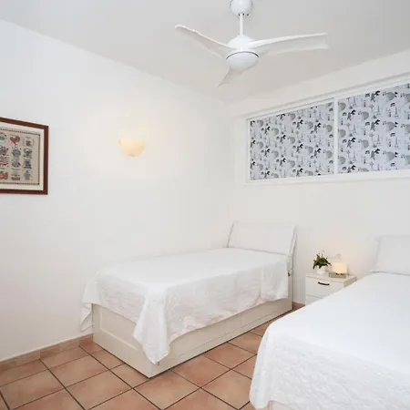 Апартаменты Aa Guest - The Magic Front Sea Views Eco Фуэнхирола