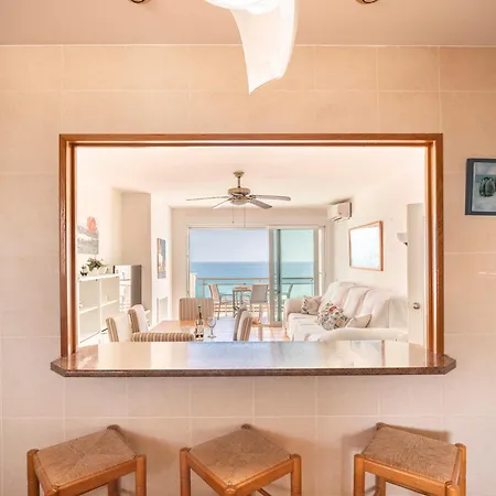 Апартаменты Aa Guest - The Magic Front Sea Views Eco Фуэнхирола