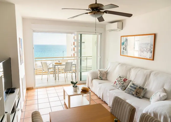 Aa Guest - The Magic Front Sea Views Eco Апартаменти Фуенхірола